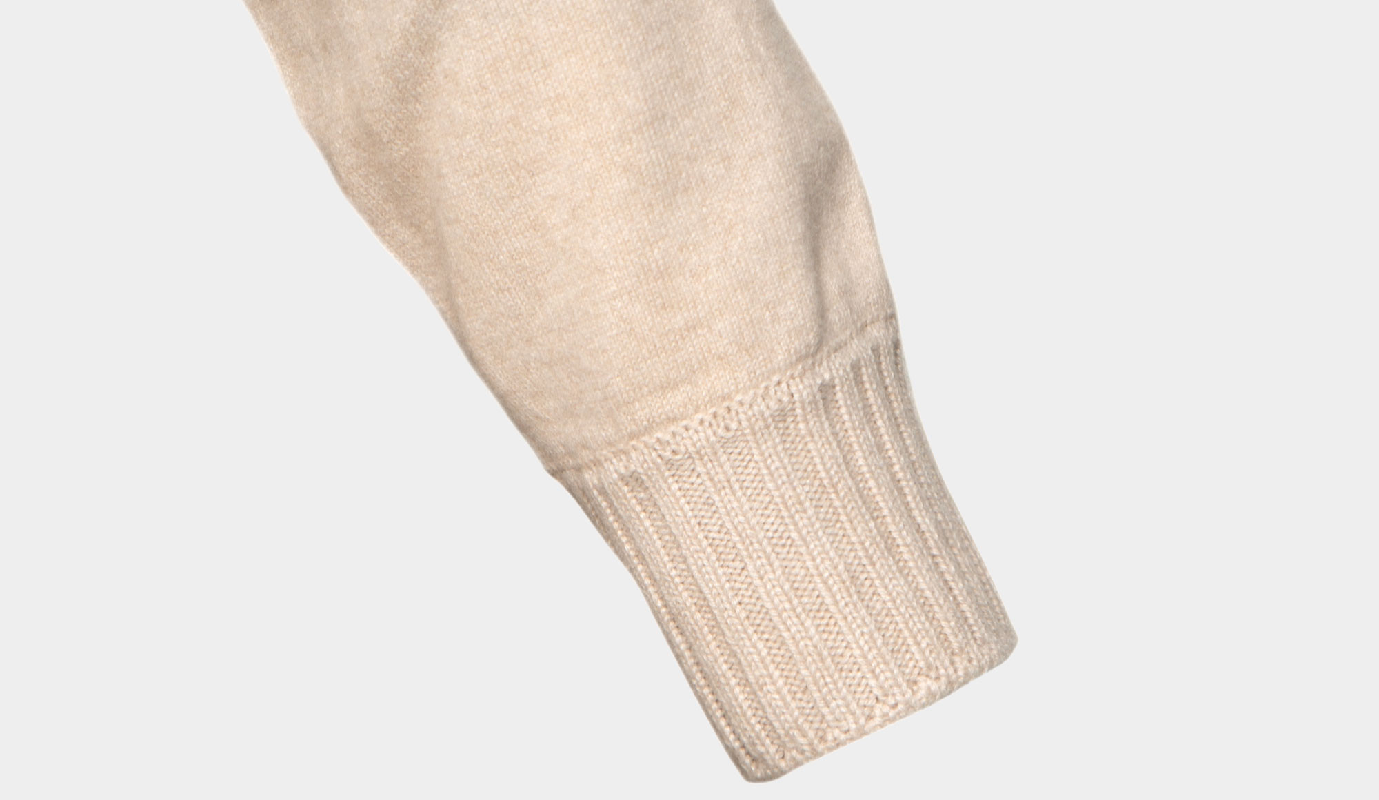 Gran Sasso ベージュ カーディガン mBmDFcAyFpGs.jpg?width=768