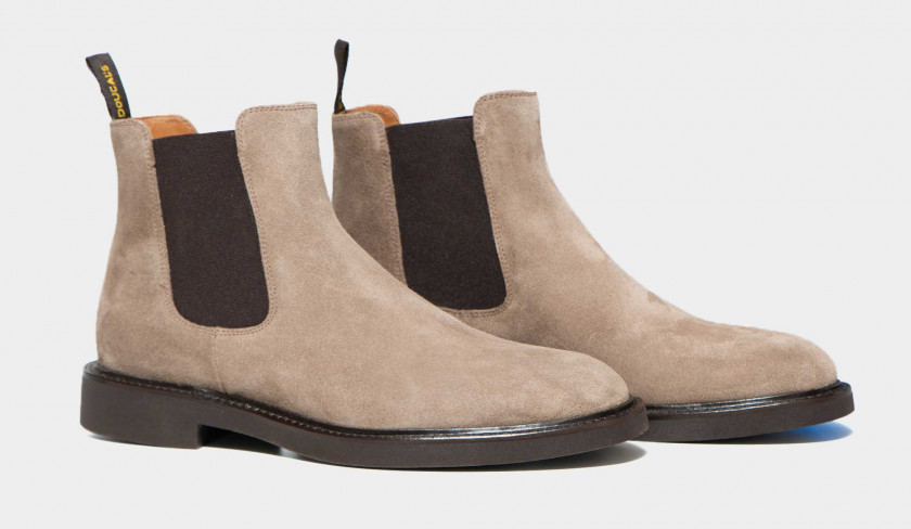 Doucal's chelsea boots store