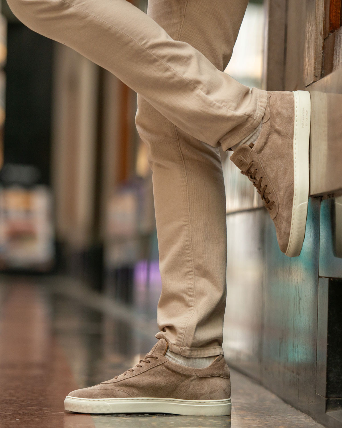 The Perfect Mid-Season Look: Classic, Versatile, Timeless